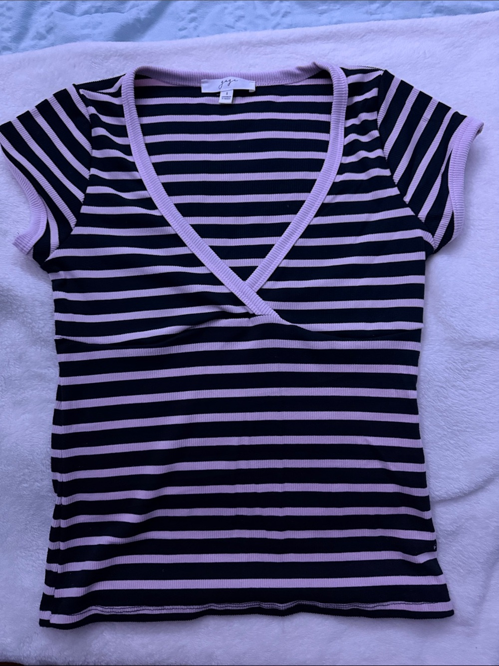 Striped V-Neck Short Sleeve Top - Navy & Light Pink
